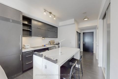 Photo 9 at 1403 - 1080 Bay Street, Bay Street Corridor, Toronto