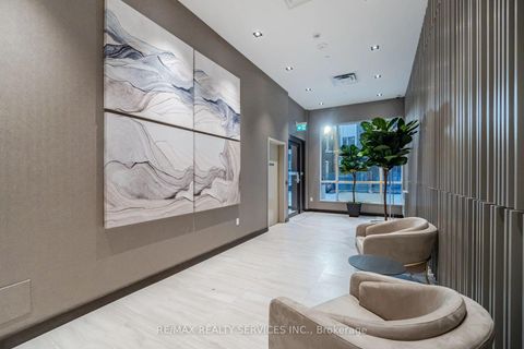 Photo 2 at 1007 - 60 Honeycrisp Crescent, Vaughan Corporate Centre, Vaughan