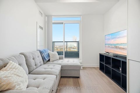 Photo 18 at 1007 - 60 Honeycrisp Crescent, Vaughan Corporate Centre, Vaughan