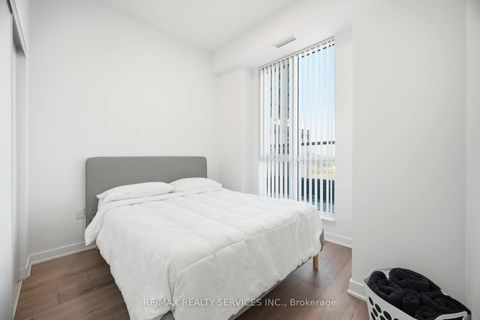 Photo 22 at 1007 - 60 Honeycrisp Crescent, Vaughan Corporate Centre, Vaughan