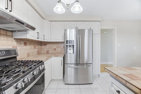 Photo 12 at 6 Disan Court, Beaumonde Heights, Toronto