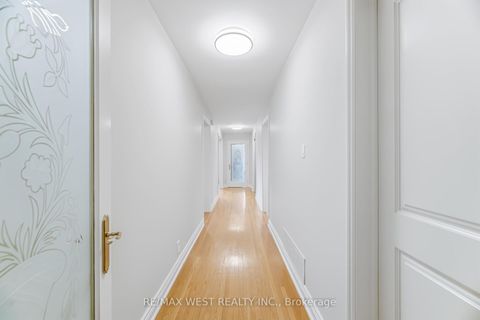 Photo 14 at 6 Disan Court, Beaumonde Heights, Toronto