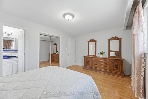 Photo 16 at 6 Disan Court, Beaumonde Heights, Toronto