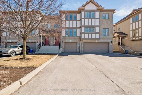 Photo 1 at 5 - 8909 BATHURST Street, South Richvale, Richmond Hill