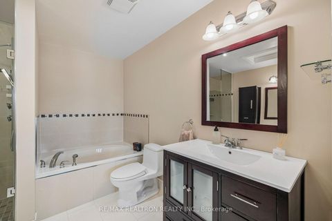 Photo 24 at 5 - 8909 BATHURST Street, South Richvale, Richmond Hill