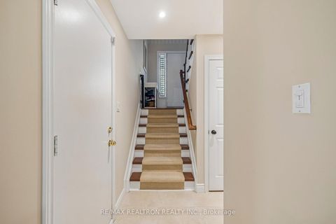 Photo 33 at 5 - 8909 BATHURST Street, South Richvale, Richmond Hill