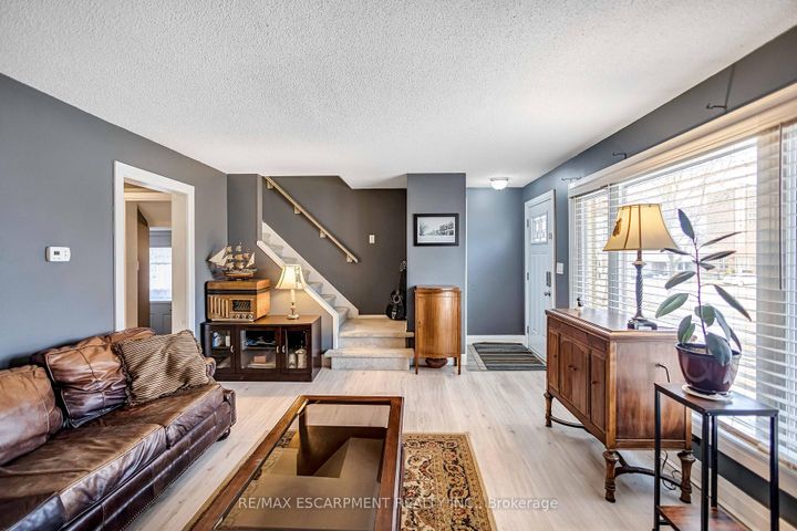 Photo 7 at 280 Quigley Street, Vincent, Hamilton