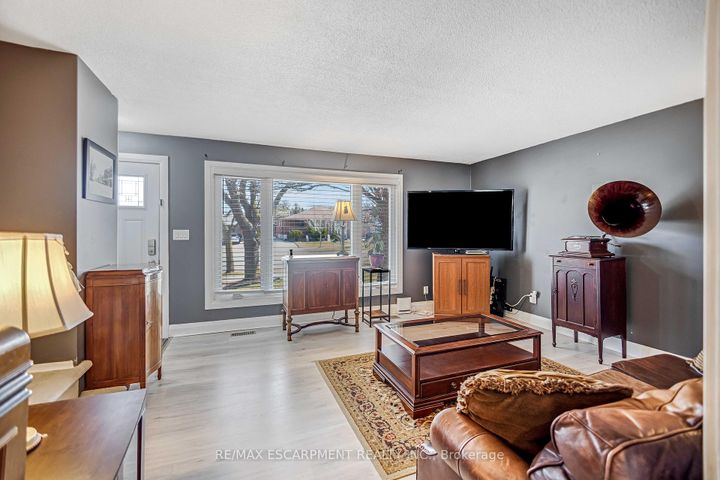 Photo 9 at 280 Quigley Street, Vincent, Hamilton