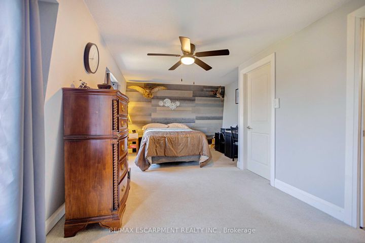 Photo 17 at 280 Quigley Street, Vincent, Hamilton