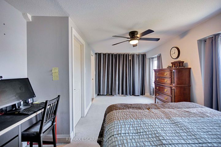 Photo 18 at 280 Quigley Street, Vincent, Hamilton