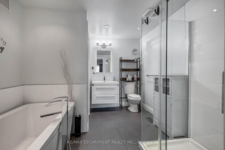 Photo 20 at 280 Quigley Street, Vincent, Hamilton