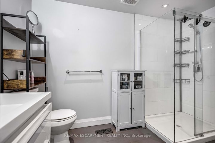 Photo 23 at 280 Quigley Street, Vincent, Hamilton