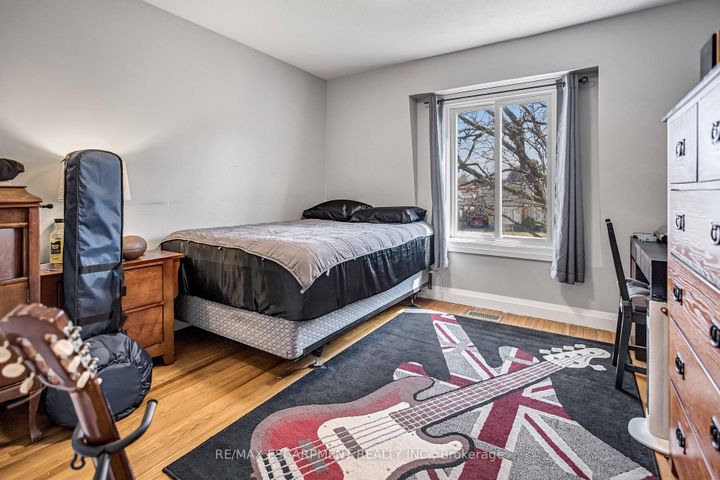 Photo 27 at 280 Quigley Street, Vincent, Hamilton