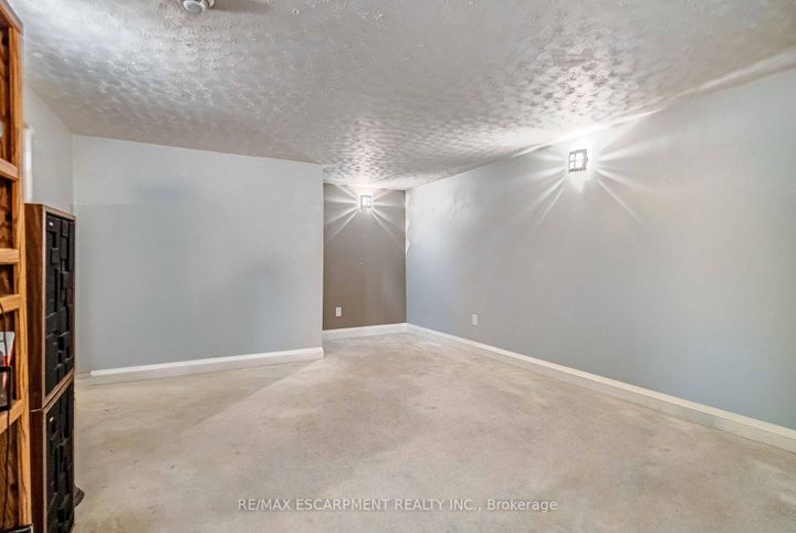 Photo 32 at 280 Quigley Street, Vincent, Hamilton