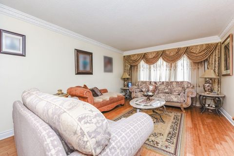 Photo 7 at 7608 Benavon Road, Malton, Mississauga