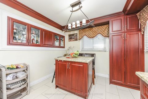 Photo 15 at 7608 Benavon Road, Malton, Mississauga