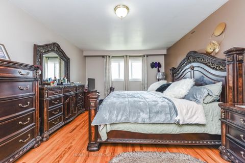 Photo 23 at 7608 Benavon Road, Malton, Mississauga