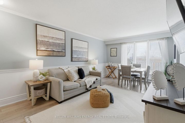 Photo 7 at 12 - 33 Taunton Road E, Centennial, Oshawa