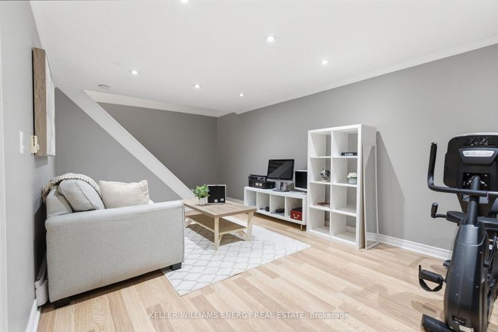 Photo 19 at 12 - 33 Taunton Road E, Centennial, Oshawa