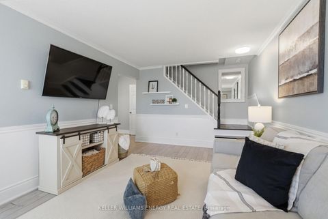 Photo 3 at 12 - 33 Taunton Road E, Centennial, Oshawa