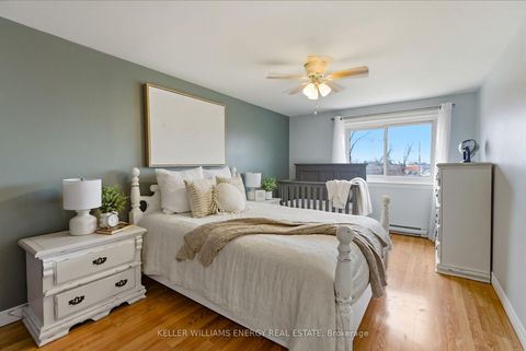 Photo 14 at 12 - 33 Taunton Road E, Centennial, Oshawa