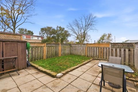 Photo 27 at 12 - 33 Taunton Road E, Centennial, Oshawa