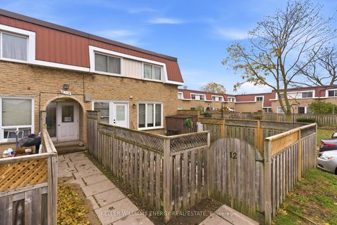Photo 31 at 12 - 33 Taunton Road E, Centennial, Oshawa
