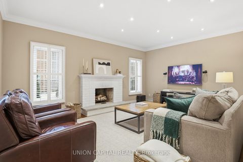 Photo 7 at 110 Regent Street, Mill Pond, Richmond Hill