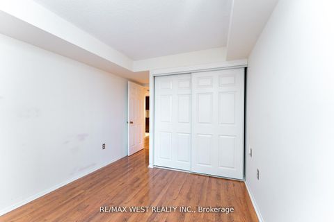 Photo 11 at 205 - 725 King Street W, Niagara, Toronto