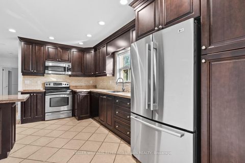 Photo 12 at 202 Park Home Avenue, Willowdale West, Toronto