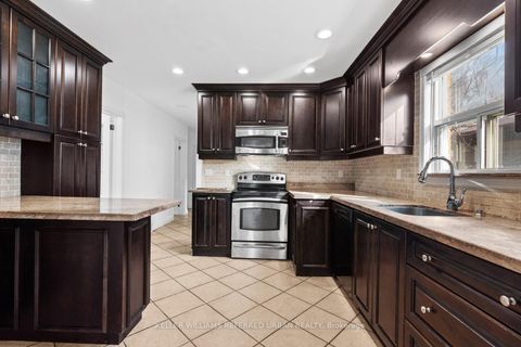 Photo 14 at 202 Park Home Avenue, Willowdale West, Toronto