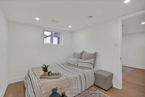 Photo 32 at 40 Leroy Avenue, East York, Toronto