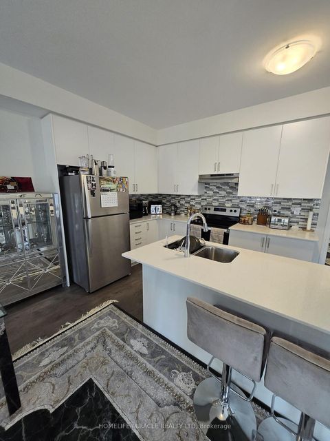 Photo 10 at 296 Okanagan Path, Donevan, Oshawa