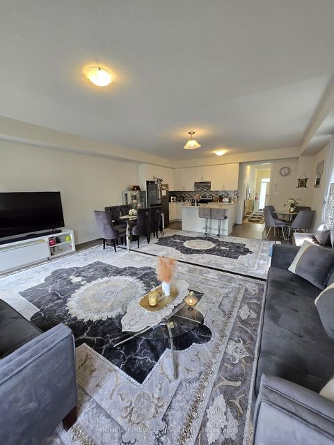 Photo 12 at 296 Okanagan Path, Donevan, Oshawa