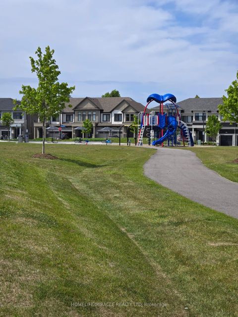 Photo 36 at 296 Okanagan Path, Donevan, Oshawa