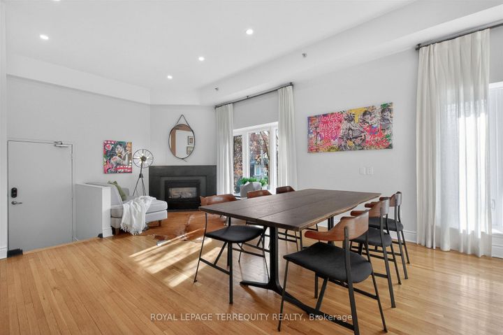 Photo 2 at 1 - 75 Markham Street, Bellwoods, Toronto