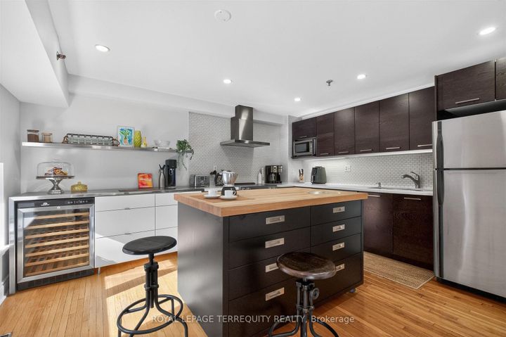 Photo 11 at 1 - 75 Markham Street, Bellwoods, Toronto