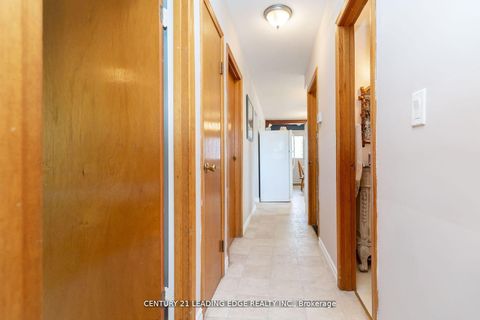 Photo 16 at 529 Carman Court, Donevan, Oshawa