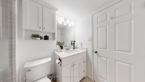 Photo 21 at 212 - 175 Cedar Avenue, Harding, Richmond Hill