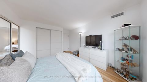 Photo 24 at 212 - 175 Cedar Avenue, Harding, Richmond Hill