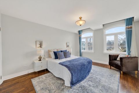 Photo 34 at 1031A Lillian Street, Willowdale East, Toronto