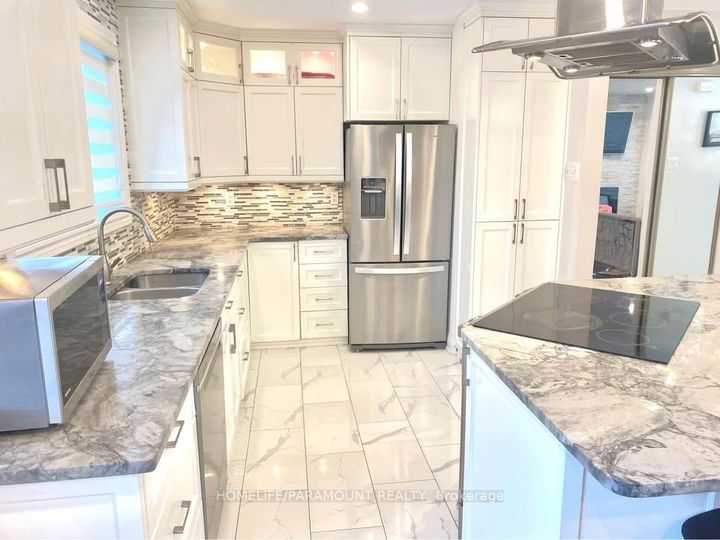 Photo 6 at 411 Bronte Road, WO West, Oakville