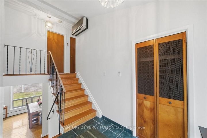 Photo 2 at 16 By-Pass Court, Sullivan, Toronto