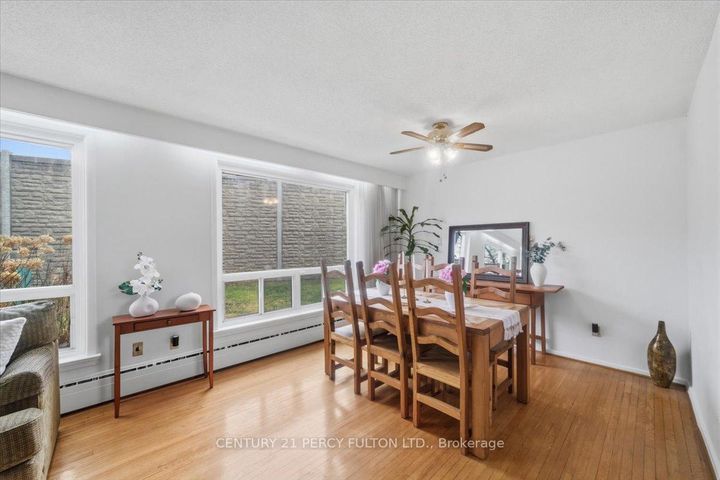 Photo 4 at 16 By-Pass Court, Sullivan, Toronto