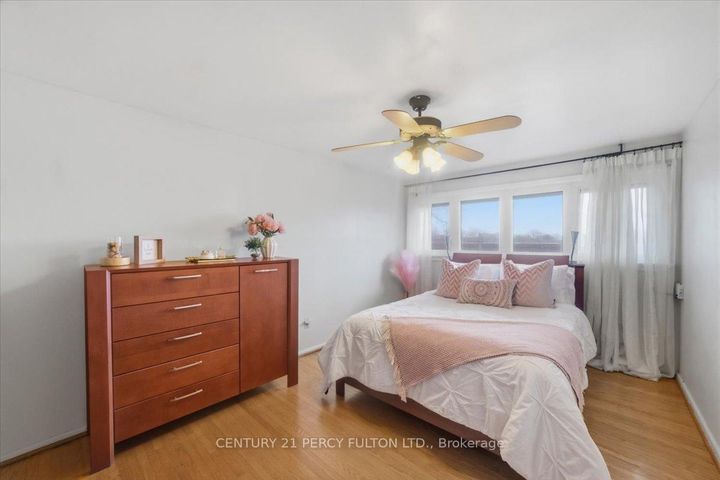 Photo 11 at 16 By-Pass Court, Sullivan, Toronto