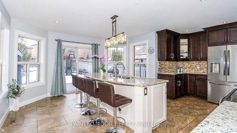 Photo 5 at 96 Ward Drive, Painswick South, Barrie