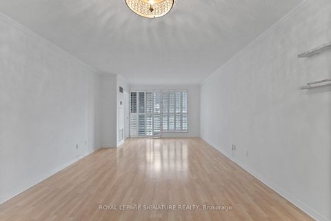 Photo 12 at 206 - 18 Hollywood Avenue, Willowdale East, Toronto