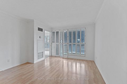 Photo 14 at 206 - 18 Hollywood Avenue, Willowdale East, Toronto