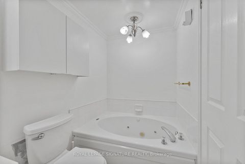 Photo 22 at 206 - 18 Hollywood Avenue, Willowdale East, Toronto