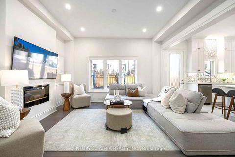 Photo 5 at 109 Vantage Loop, Woodland Hill, Newmarket